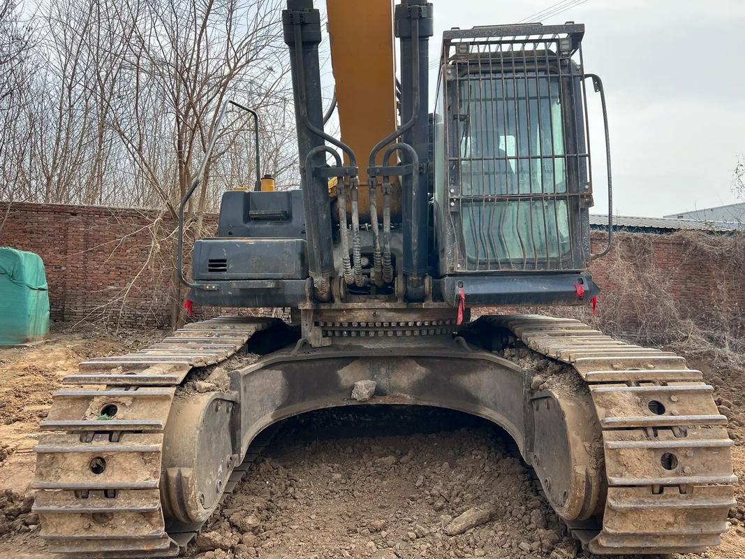 二手徐工490挖掘機帶195破碎錘及鑄造件轉讓，機會難得！